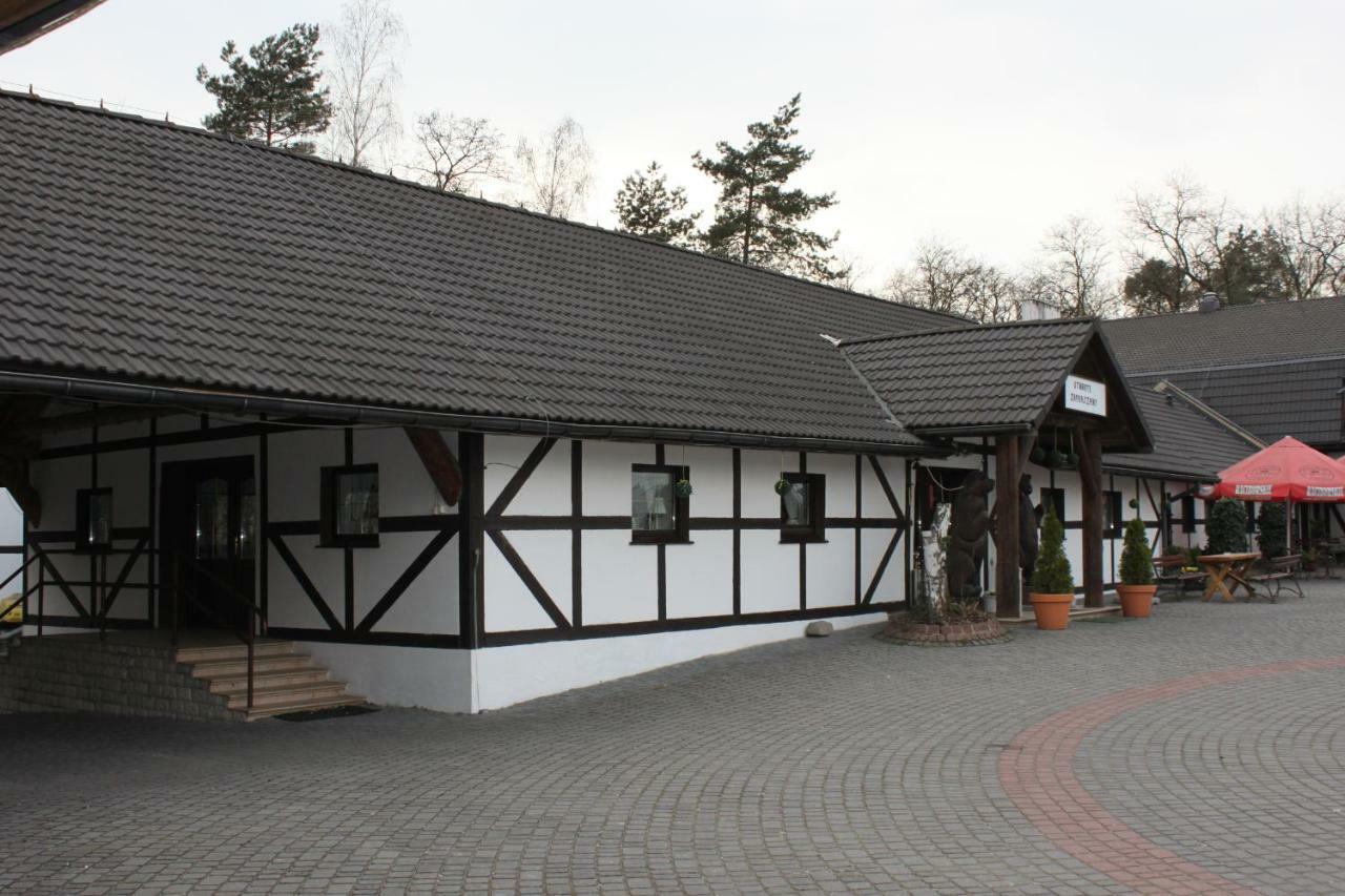 Park Lesny 'U Kaczyny' Hotel Rogow Esterno foto