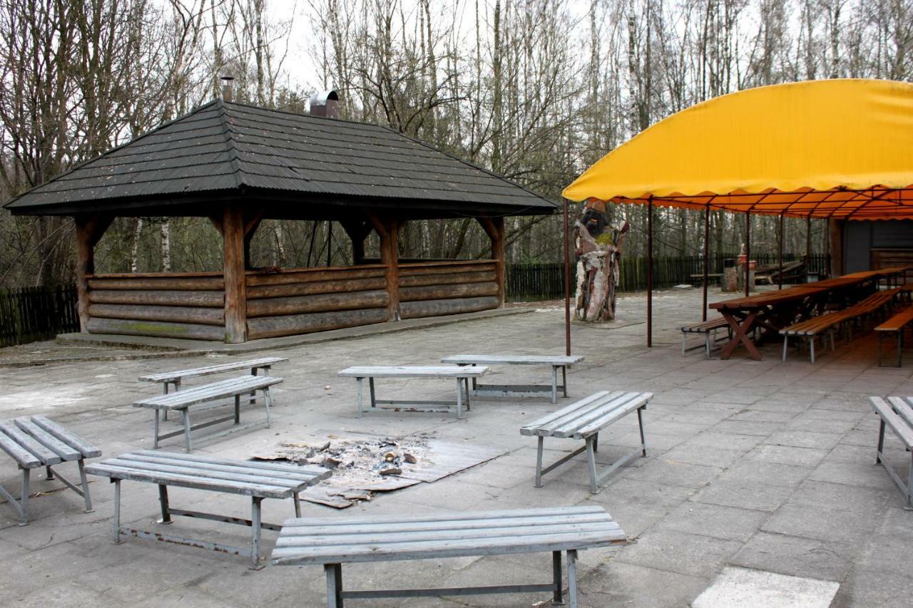 Park Lesny 'U Kaczyny' Hotel Rogow Esterno foto