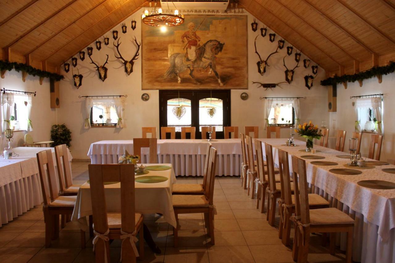 Park Lesny 'U Kaczyny' Hotel Rogow Esterno foto