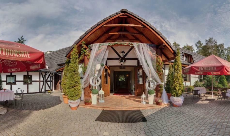 Park Lesny 'U Kaczyny' Hotel Rogow Esterno foto