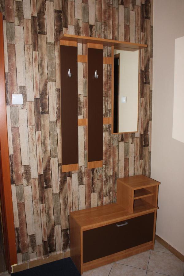 Park Lesny 'U Kaczyny' Hotel Rogow Esterno foto