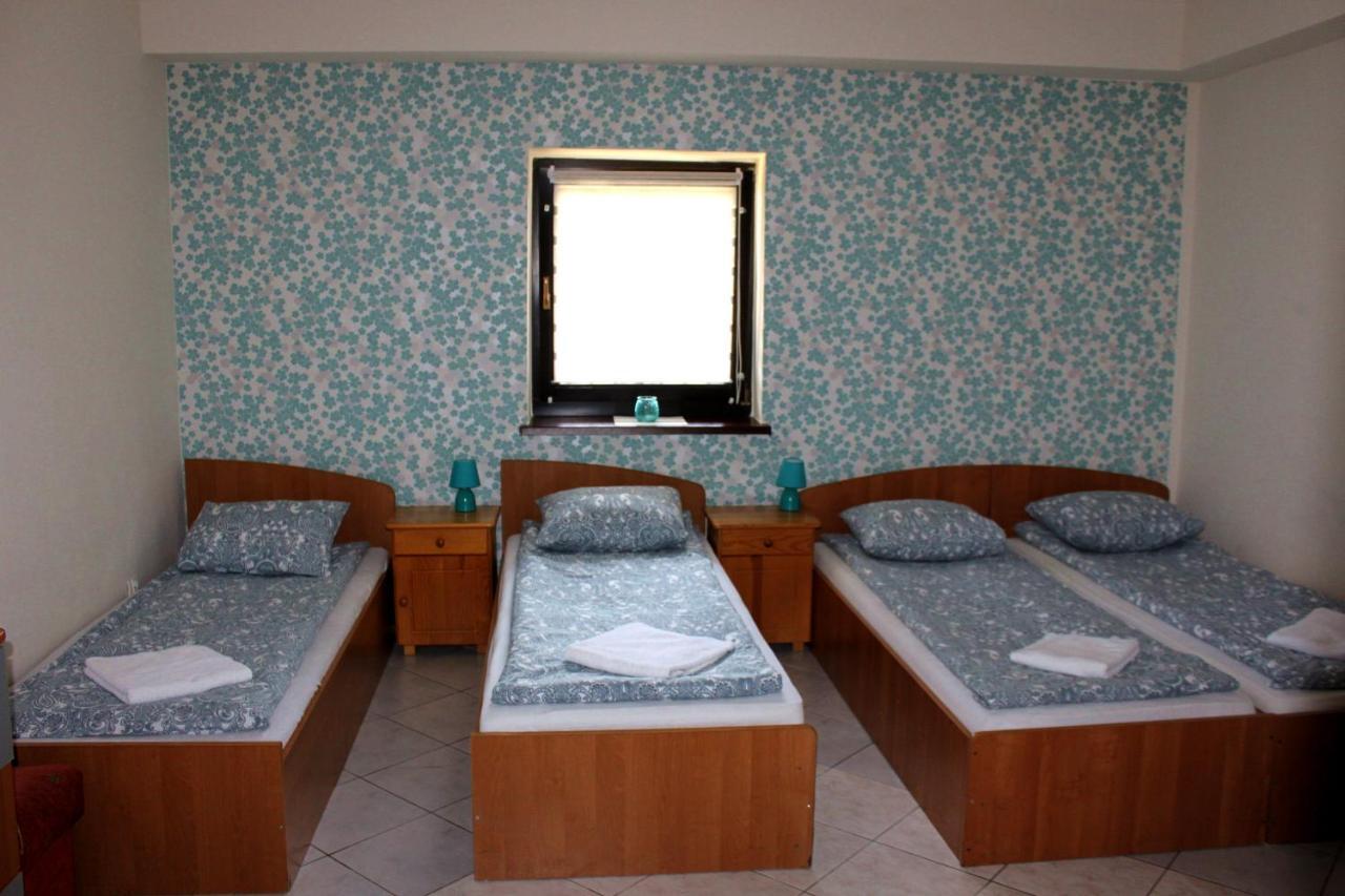 Park Lesny 'U Kaczyny' Hotel Rogow Esterno foto