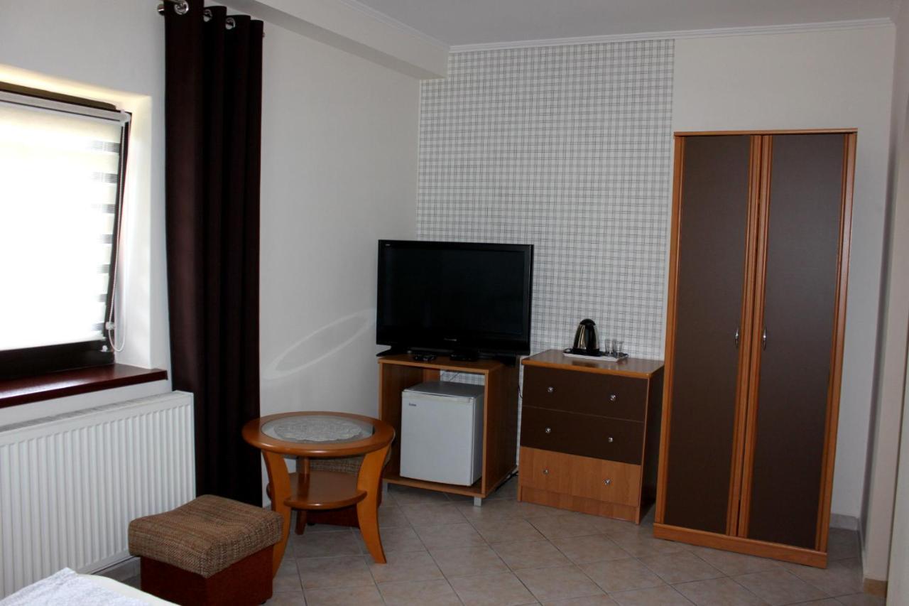 Park Lesny 'U Kaczyny' Hotel Rogow Esterno foto