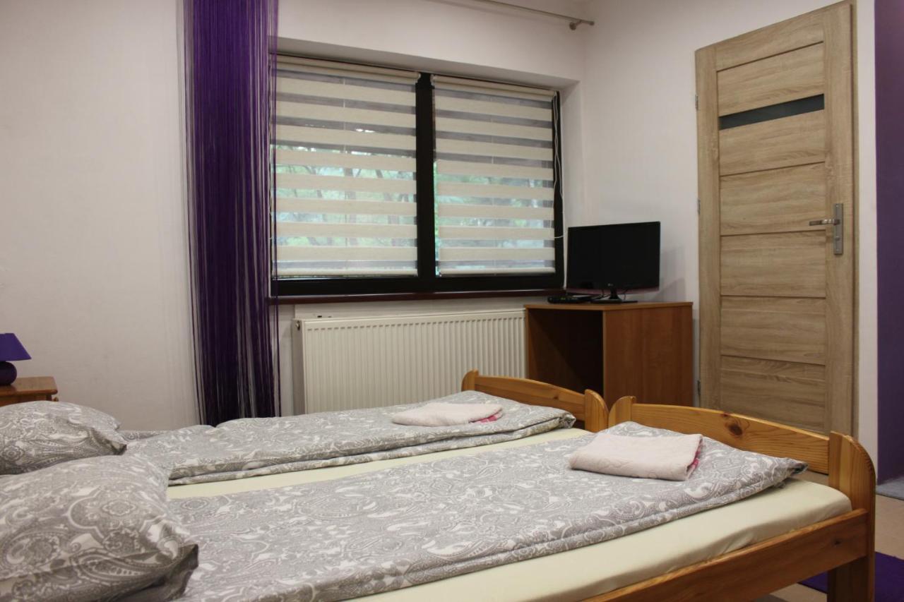 Park Lesny 'U Kaczyny' Hotel Rogow Esterno foto